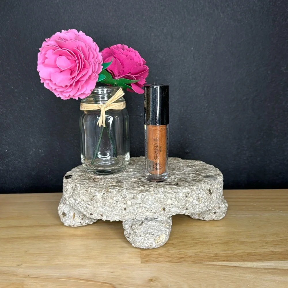 Shaina B Flaminglow Liquid Highlighter‎ in Nude Beach